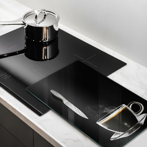 Protection plaque induction Un verre de café chaud