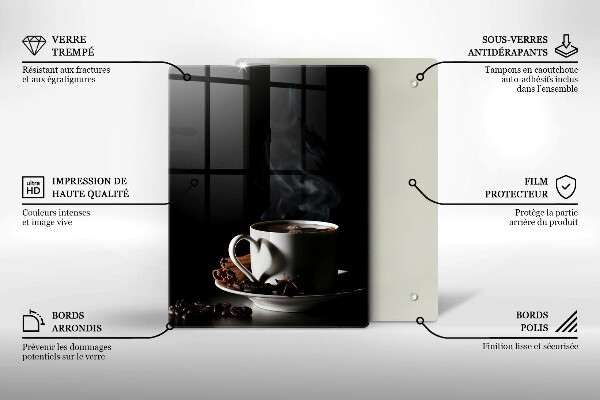 Protection plaque induction Une tasse de café chaud