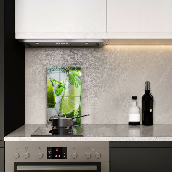 Protection plaque induction Eau avec du citron vert et de la glace