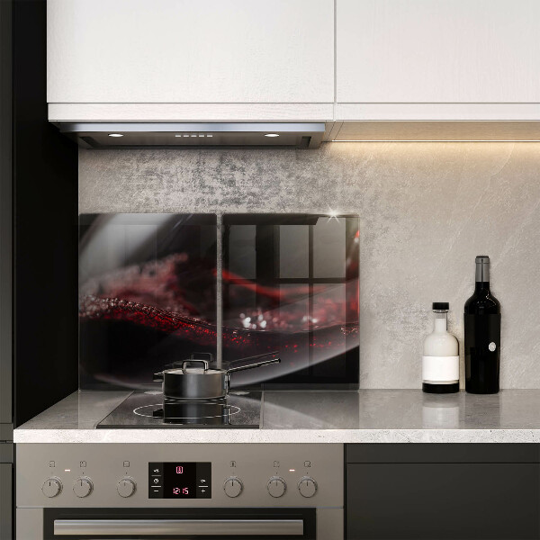 Protection plaque induction Vin rouge dans un verre
