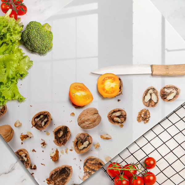 Protection pour plaque de cuisson Noix sur fond blanc