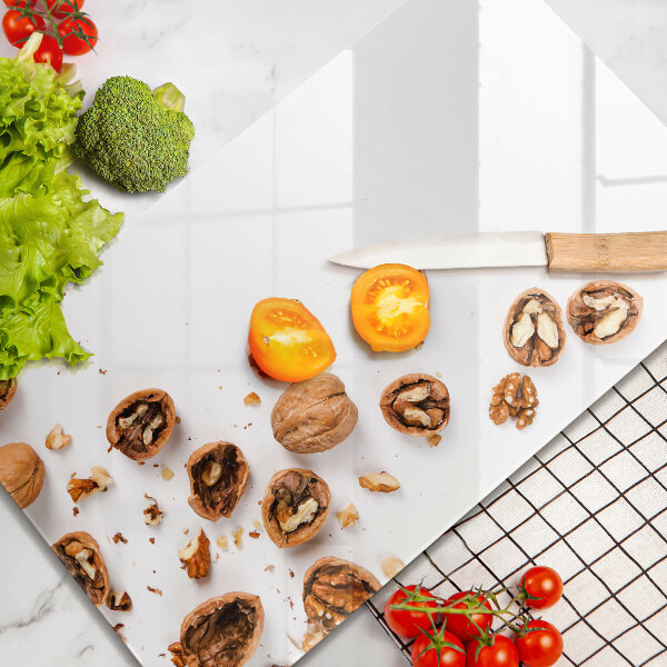 Protection pour plaque de cuisson Noix sur fond blanc