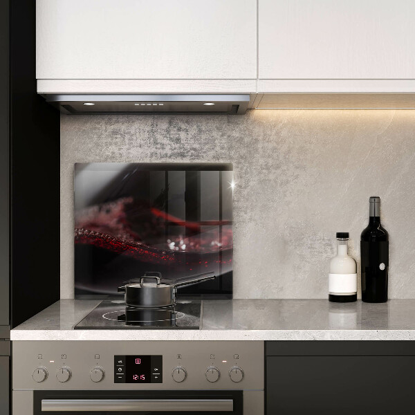 Protection plaque induction Vin rouge dans un verre