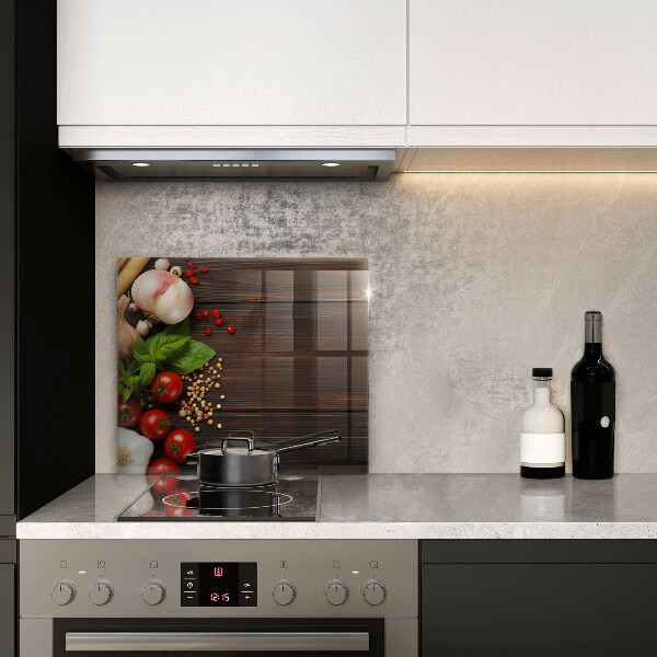 Protection plaque induction Des légumes sur la table