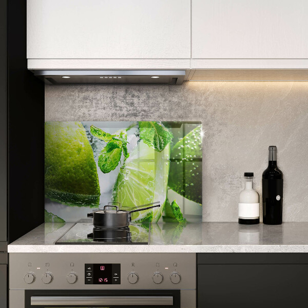 Protège plaque de cuisson Eau avec du citron vert et de la glace