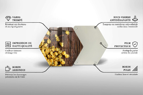 Protège plaque de cuisson Des pâtes sur la table