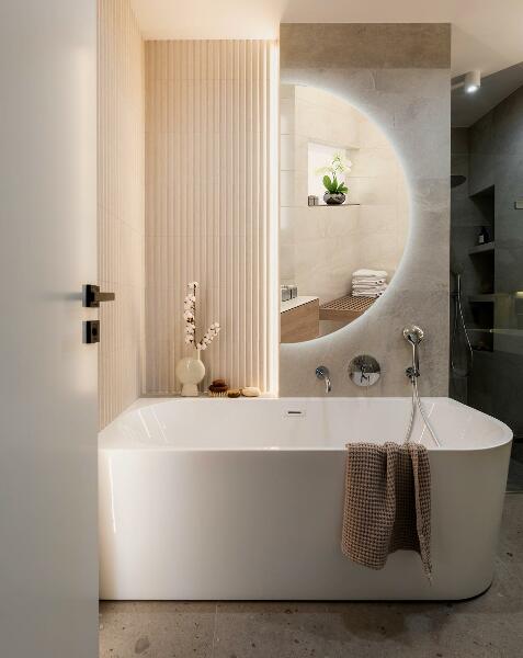 Miroir semi-circulaire avec éclairage led 40x80 cm