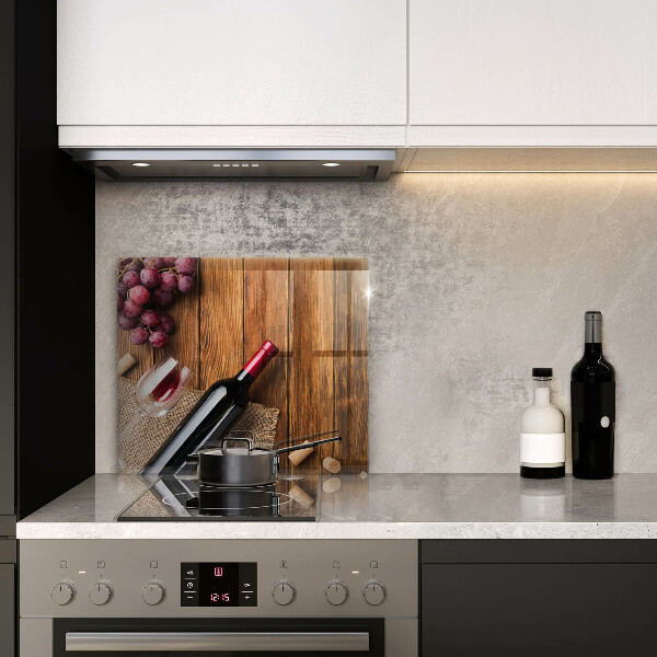 Protège plaque de cuisson Une bouteille de vin rouge