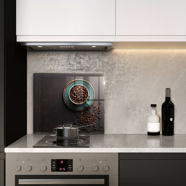 Protection plaque induction Une tasse de grains de café