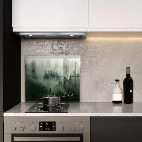 Protection plaque induction Paysage forestier brumeux