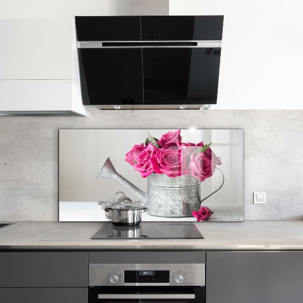 Crédence cuisine en verre Arrosoir avec un bouquet de roses