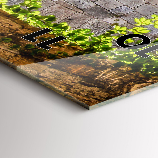 Horloge rectangulaire verticale Rue pittoresque de Rhodes