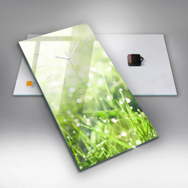 Horloge rectangulaire verticale herbe verte