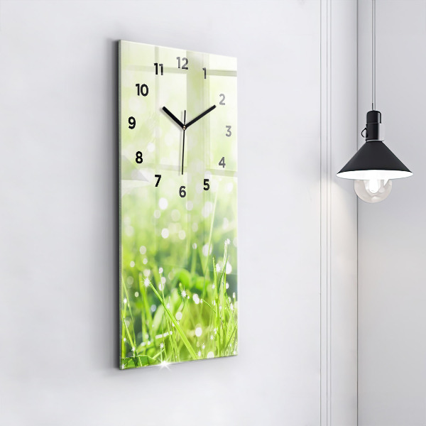 Horloge rectangulaire verticale herbe verte