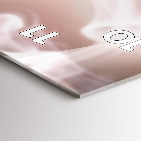 Horloge rectangulaire verticale Une tasse de café