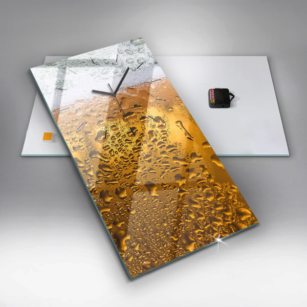 Horloge murale verticale Une chope de bière