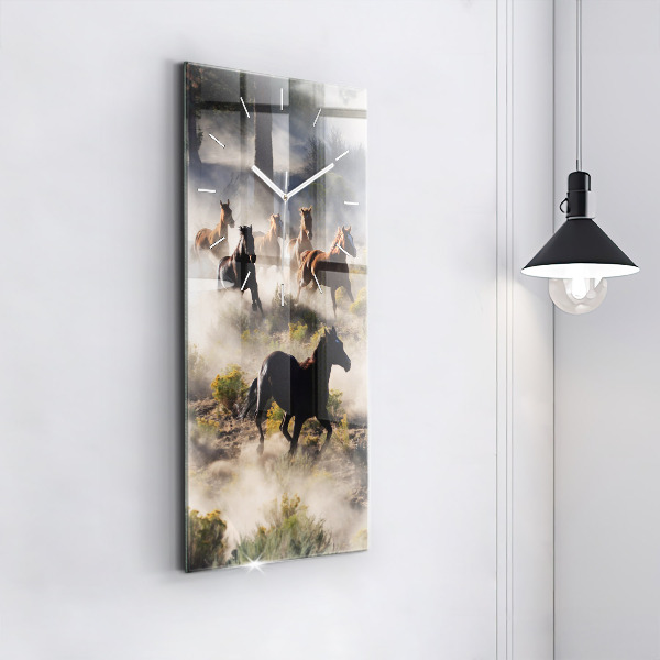 Horloge rectangulaire verticale Un troupeau de chevaux au galop