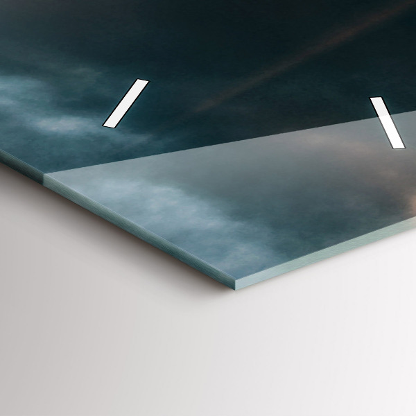 Horloge rectangulaire verticale La Tour Eiffel contre les nuages