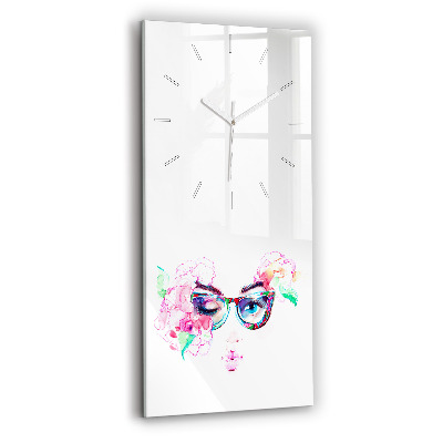 Horloge rectangulaire verticale Femme avec des lunettes