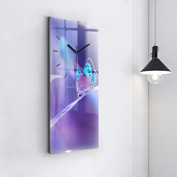 Horloge murale verticale 'Papillon sur l''herbe'