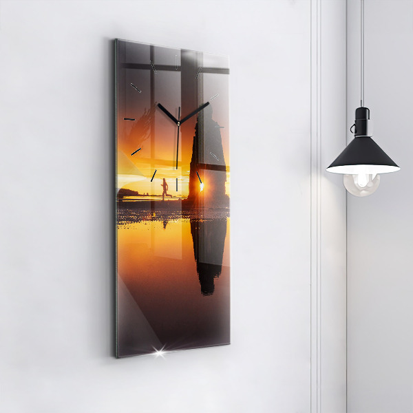 Horloge murale verticale Coureur et coucher de soleil