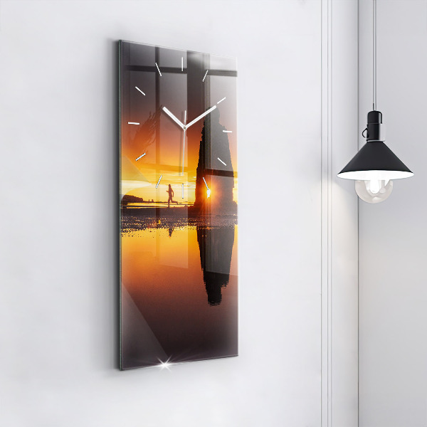 Horloge murale verticale Coureur et coucher de soleil