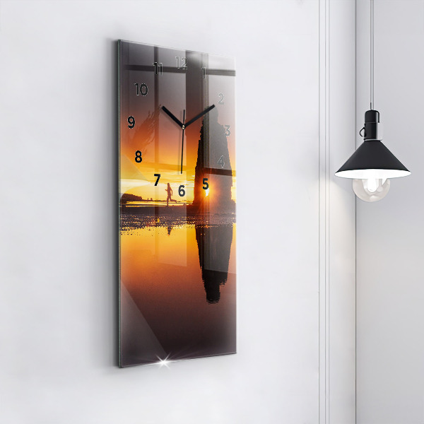 Horloge murale verticale Coureur et coucher de soleil
