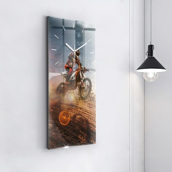 Horloge murale verticale Homme sur une moto