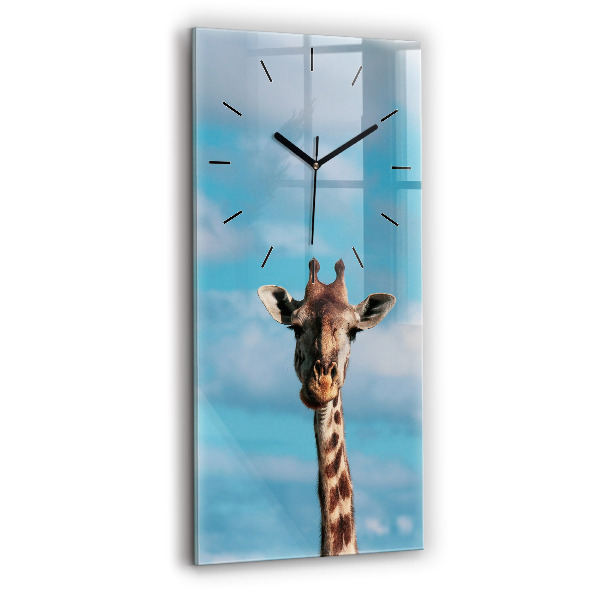 Horloge murale verticale Tête de girafe contre le ciel