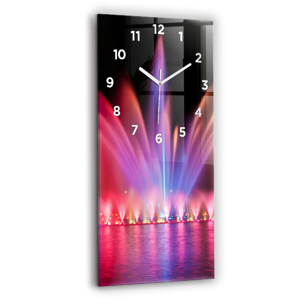Horloge rectangulaire verticale Fontaine de Wroclaw la nuit