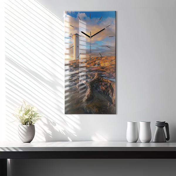 Horloge rectangulaire verticale Le phare et la mer Baltique