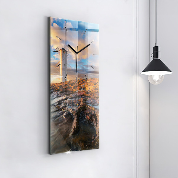 Horloge rectangulaire verticale Le phare et la mer Baltique