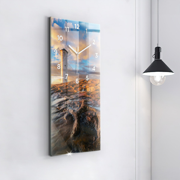 Horloge rectangulaire verticale Le phare et la mer Baltique
