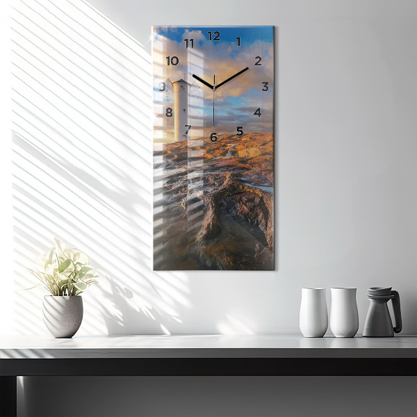 Horloge rectangulaire verticale Le phare et la mer Baltique
