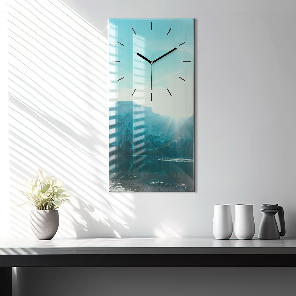 Horloge murale verticale Montagne et rivière en Pologne
