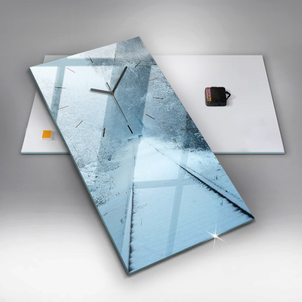 Horloge murale verticale Cerf sur les rails