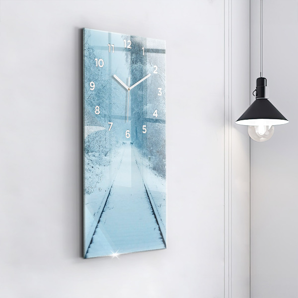 Horloge murale verticale Cerf sur les rails