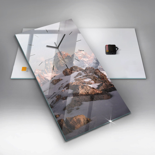 Horloge murale verticale Une montagne couverte de neige
