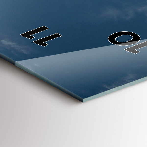 Horloge murale verticale Personne sur des skis nautiques