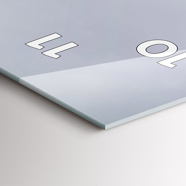 Horloge murale verticale Statue de la Vierge Marie à Lyon