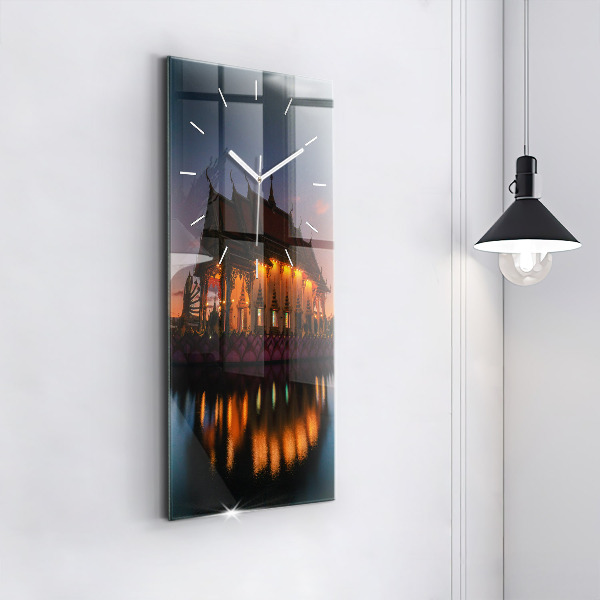 Horloge murale verticale Temple à Bangkok