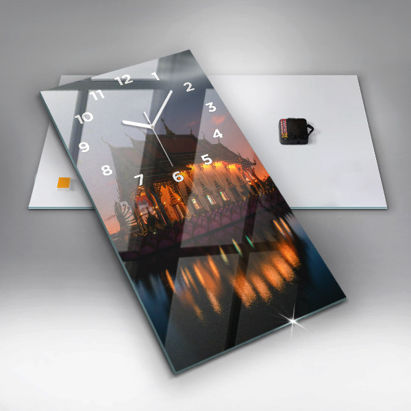 Horloge murale verticale Temple à Bangkok