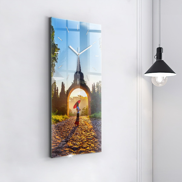 Horloge rectangulaire verticale Parc de Surat Thani en Thaïlande