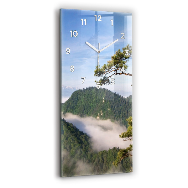 Horloge murale verticale Pic de Sokolica dans les montagnes des Piénines