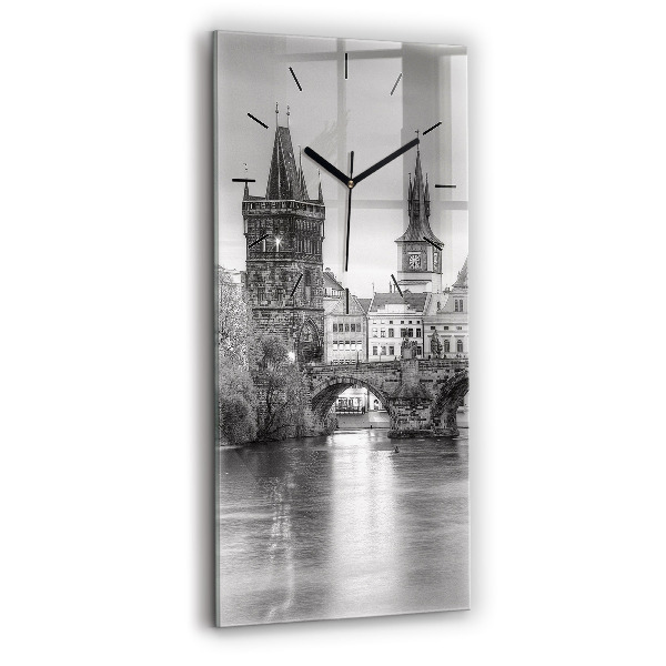 Horloge rectangulaire verticale Pont Charles à Prague