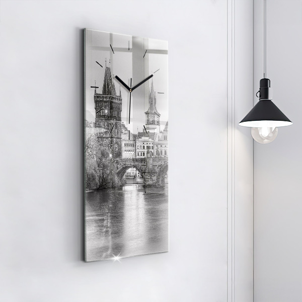 Horloge rectangulaire verticale Pont Charles à Prague
