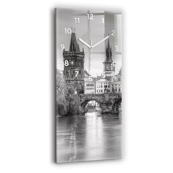 Horloge rectangulaire verticale Pont Charles à Prague