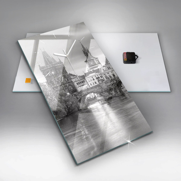 Horloge rectangulaire verticale Pont Charles à Prague