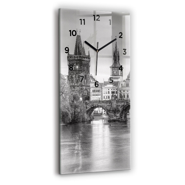 Horloge rectangulaire verticale Pont Charles à Prague