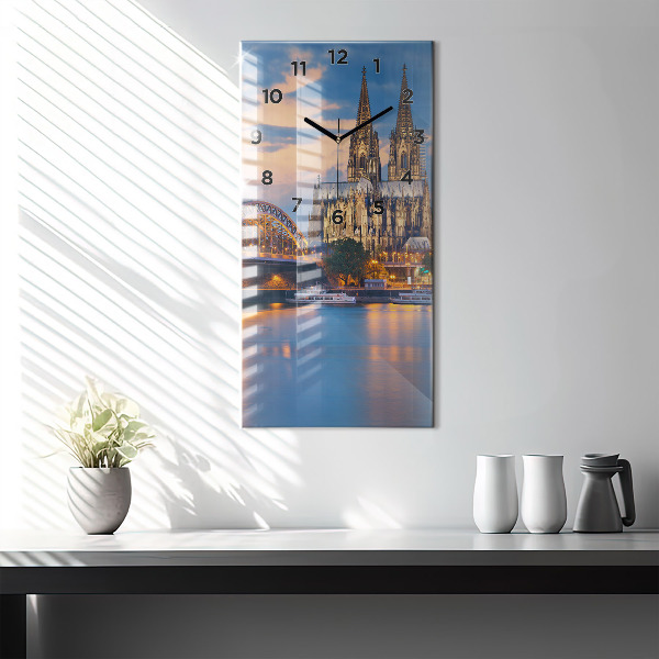 Horloge rectangulaire verticale Vue de la mairie
